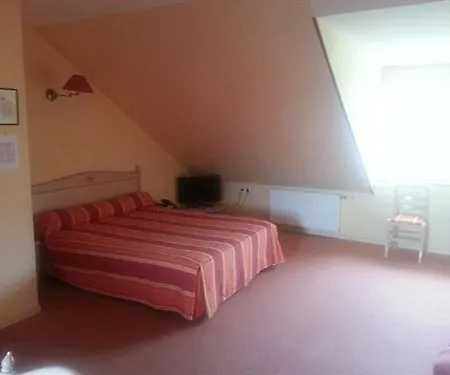 Logis Le Port Saint Aubin Отель 2*