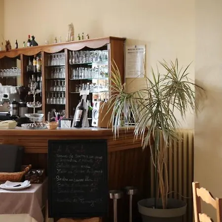Hotel Logis Le Port Saint Aubin Morannes sur Sarthe-Daumeray