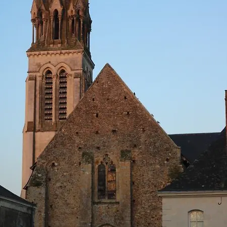 Hotel Logis Le Port Saint Aubin